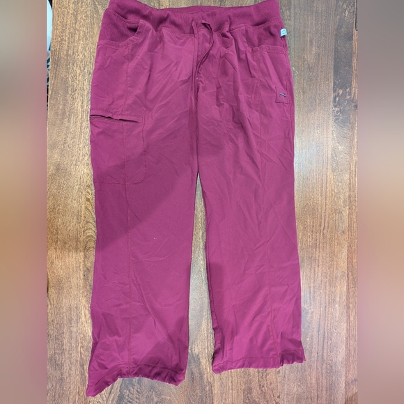 Cherokee Infinity Scrubs Lot- Wine - Picture 16 of 16